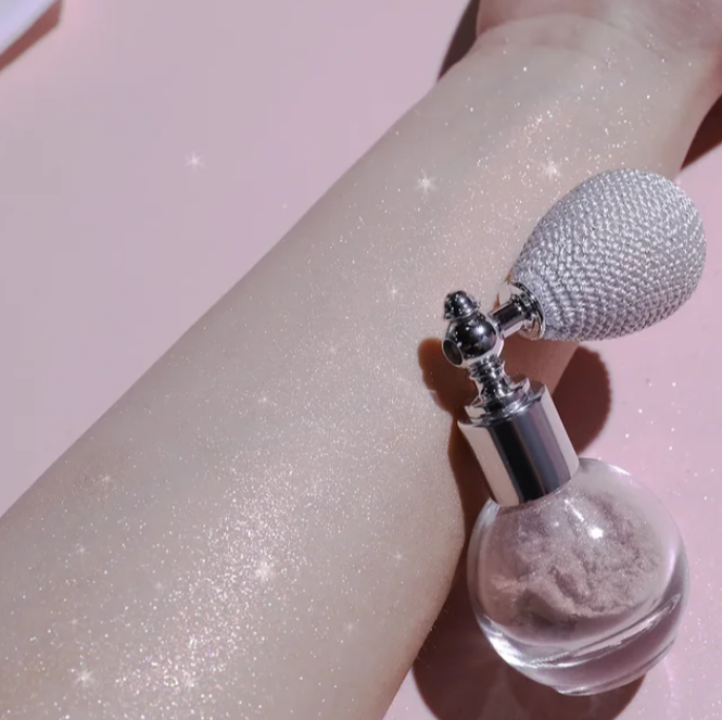 High Gloss Glitter Spray