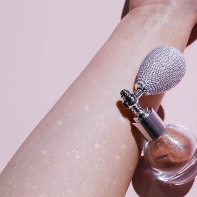 High Gloss Glitter Spray